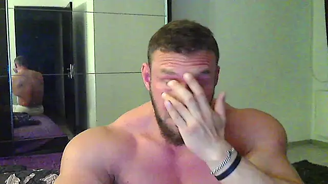 Snapshot of muscularkevin chatting on 04-24-26, 03:42 muscularkevin online show from 04-24-26, 03:42