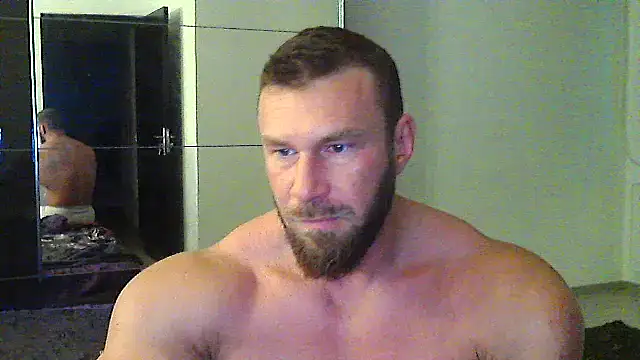 Snapshot of muscularkevin chatting on 05-12-26, 03:36 muscularkevin online show from 05-12-26, 03:36