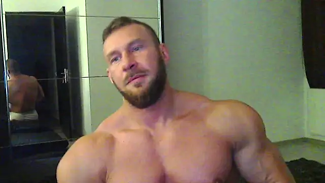 Snapshot of muscularkevin chatting on 05-23-26, 03:23 muscularkevin online show from 05-23-26, 03:23