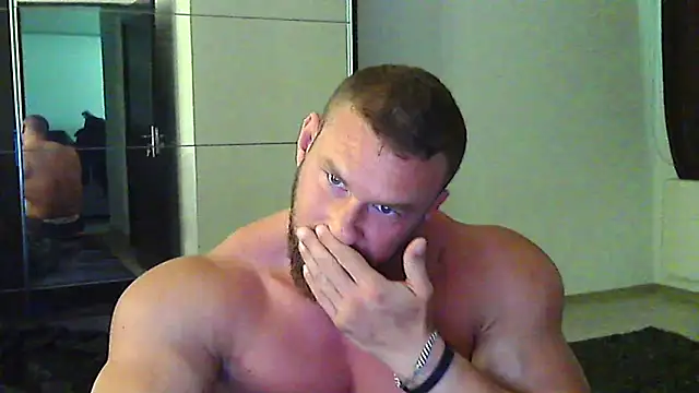 Snapshot of muscularkevin chatting on 05-25-26, 10:54 muscularkevin online show from 05-25-26, 10:54