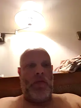 Snapshot of davigochi77bcn chatting on 02-21-25, 09:22 davigochi77bcn online show from 02-21-25, 09:22