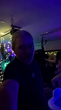 Hotredheadandtoungelasher online show from 01-07-25, 09:40