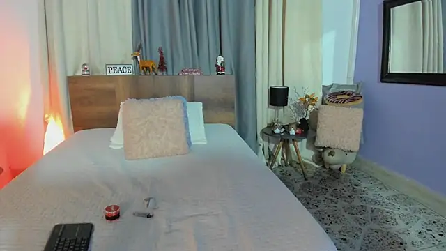 Snapshot of SaraVergara chatting on 12-27-24, 08:39 SaraVergara online show from 12-27-24, 08:39