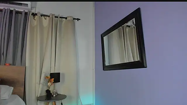 Snapshot of SaraVergara chatting on 01-27-25, 11:43 SaraVergara online show from 01-27-25, 11:43