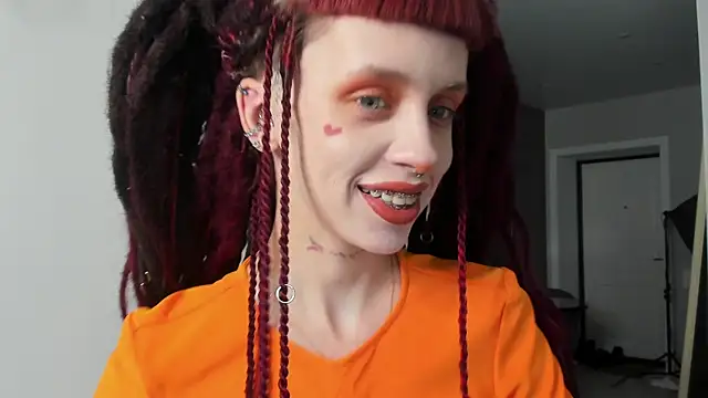 Snapshot of FlowerOfSin2001 chatting on 03-03-25, 03:42 FlowerOfSin2001 online show from 03-03-25, 03:42