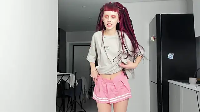 Snapshot of FlowerOfSin2001 chatting on 03-08-25, 03:24 FlowerOfSin2001 online show from 03-08-25, 03:24