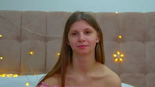 Snapshot of AudreyBarlow chatting on 12-28-24, 07:44 AudreyBarlow online show from 12-28-24, 07:44