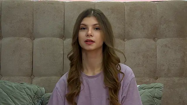 Snapshot of AudreyBarlow chatting on 02-05-25, 09:36 AudreyBarlow online show from 02-05-25, 09:36