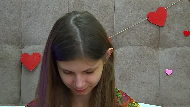 Snapshot of AudreyBarlow chatting on 02-15-25, 06:23 AudreyBarlow online show from 02-15-25, 06:23