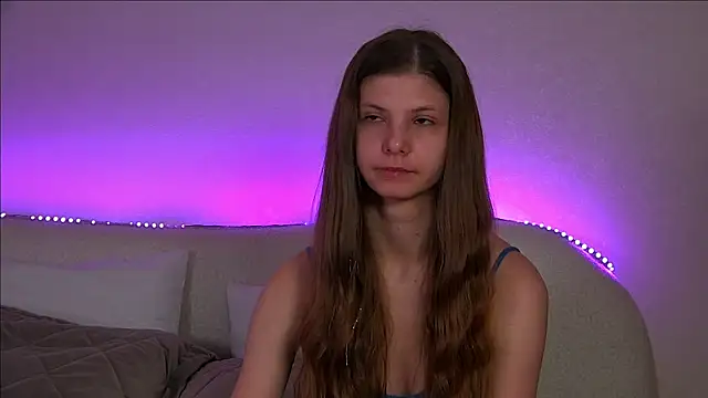 Snapshot of AudreyBarlow chatting on 03-15-25, 06:25 AudreyBarlow online show from 03-15-25, 06:25