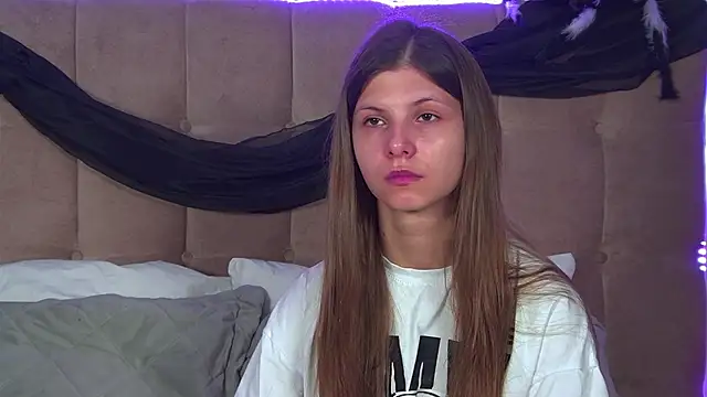 Snapshot of AudreyBarlow chatting on 11-02-25, 06:21 AudreyBarlow online show from 11-02-25, 06:21