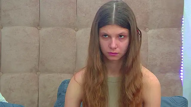 Snapshot of AudreyBarlow chatting on 11-28-25, 01:14 AudreyBarlow online show from 11-28-25, 01:14