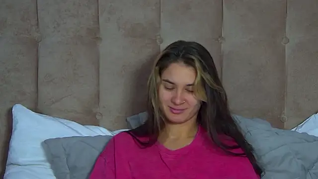 Snapshot of RachelSimpson chatting on 11-07-25, 06:30 RachelSimpson online show from 11-07-25, 06:30