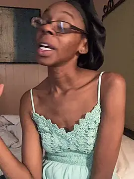 Snapshot of Jasmine_FullsShine chatting on 02-18-26, 03:19 Jasmine FullsShine online show from 02-18-26, 03:19