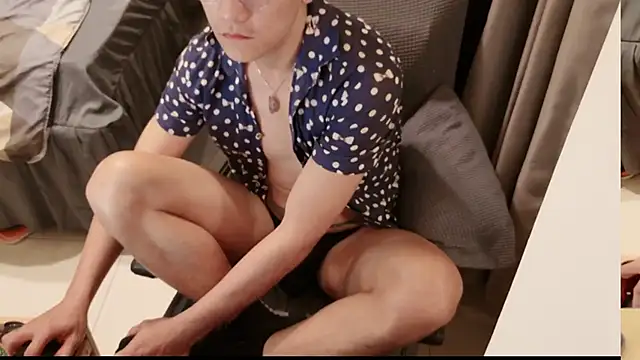 Snapshot of Canto-Dvng chatting on 03-10-25, 02:16 Canto-Dvng online show from 03-10-25, 02:16