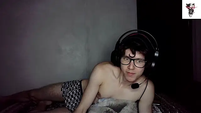 Snapshot of jamismu chatting on 03-22-25, 03:09 jamismu online show from 03-22-25, 03:09