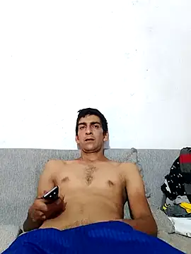Snapshot of Elverguditojaja chatting on 03-28-26, 07:57 Elverguditojaja online show from 03-28-26, 07:57