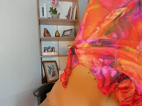 Snapshot of sophia18- chatting on 03-14-25, 04:54 sophia18- online show from 03-14-25, 04:54