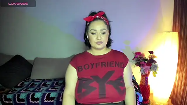 Snapshot of Laura_sinner chatting on 03-08-25, 07:53 Laura sinner online show from 03-08-25, 07:53