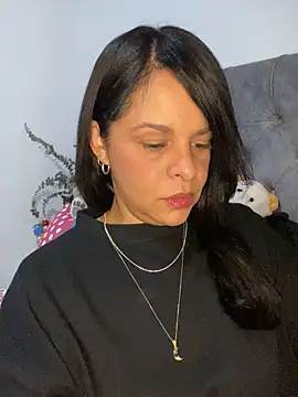 Snapshot of Kataliina chatting on 11-10-25, 05:17 Kataliina online show from 11-10-25, 05:17