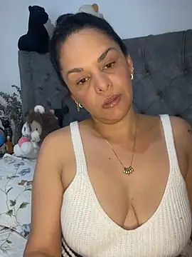 Snapshot of Kataliina chatting on 11-21-25, 12:54 Kataliina online show from 11-21-25, 12:54