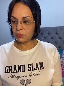Snapshot of Kataliina chatting on 05-26-26, 02:18 Kataliina online show from 05-26-26, 02:18