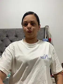 Snapshot of Kataliina chatting on 05-30-26, 06:21 Kataliina online show from 05-30-26, 06:21