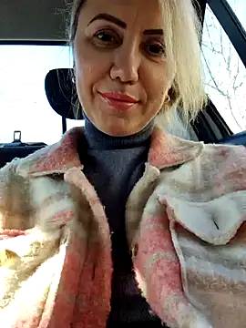 Snapshot of Pandora_Vibes chatting on 01-20-25, 10:51 Pandora Vibes online show from 01-20-25, 10:51