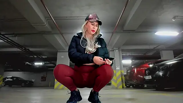 Snapshot of Pandora_Vibes chatting on 03-17-25, 10:06 Pandora Vibes online show from 03-17-25, 10:06