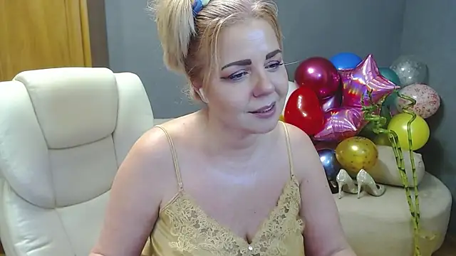 Snapshot of Cute_sun chatting on 12-22-24, 11:41 Cute sun online show from 12-22-24, 11:41