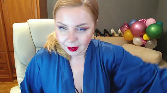 Snapshot of Cute_sun chatting on 03-19-25, 06:01 Cute sun online show from 03-19-25, 06:01