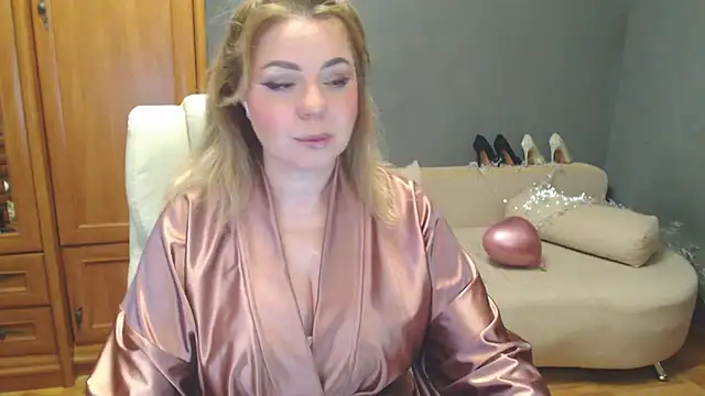 Snapshot of Cute_sun chatting on 05-10-26, 06:13 Cute sun online show from 05-10-26, 06:13