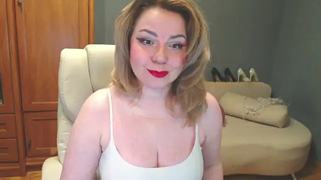 Snapshot of Cute_sun chatting on 05-16-26, 11:42 Cute sun online show from 05-16-26, 11:42