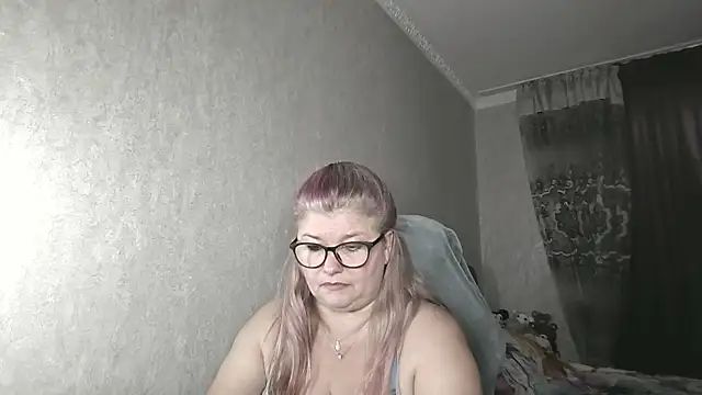 Snapshot of Diana_49 chatting on 07-07-26, 08:29 Diana 49 online show from 07-07-26, 08:29