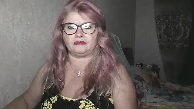 Snapshot of Diana_49 chatting on 07-08-26, 08:19 Diana 49 online show from 07-08-26, 08:19