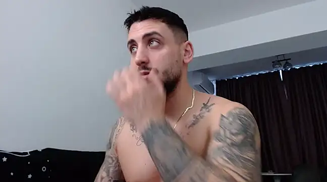 Snapshot of _DylanGreen chatting on 02-26-25, 08:59 DylanGreen online show from 02-26-25, 08:59