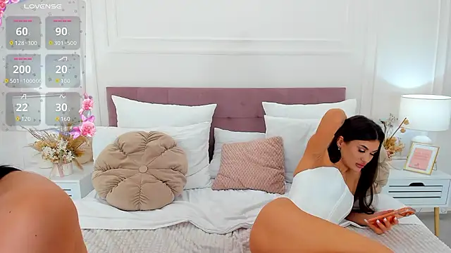 Snapshot of JasmiLyn chatting on 01-31-26, 07:11 JasmiLyn online show from 01-31-26, 07:11