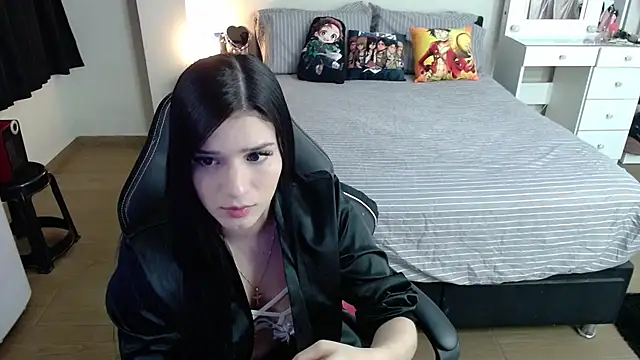 Snapshot of kittykat18x chatting on 01-06-25, 05:06 kittykat18x online show from 01-06-25, 05:06