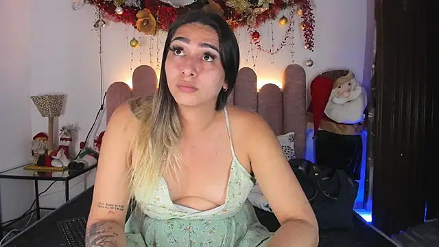 Snapshot of ISABELLASSMITH chatting on 01-14-25, 01:26 ISABELLASSMITH online show from 01-14-25, 01:26