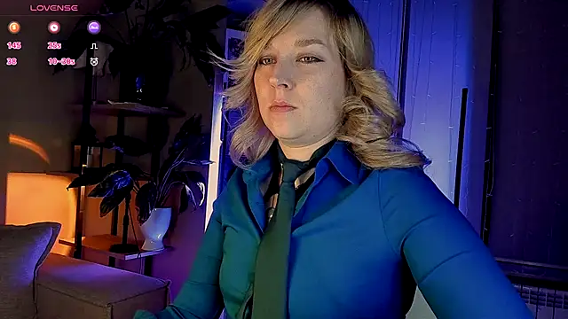 5 in one online show from 10-31-25, 03:29