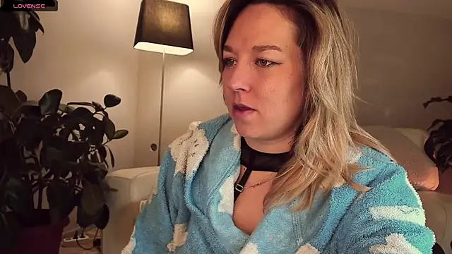 5 in one online show from 07-04-26, 04:18