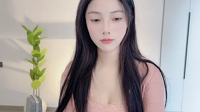 HaagenDazs  online show from 02-20-25, 05:33