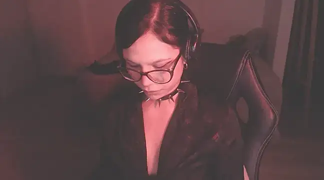 Snapshot of modjo_ chatting on 12-15-24, 07:46 modjo online show from 12-15-24, 07:46