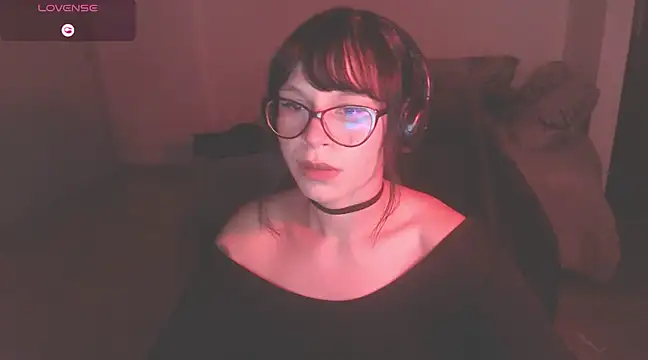 Snapshot of modjo_ chatting on 02-06-25, 02:22 modjo online show from 02-06-25, 02:22