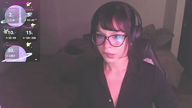 Snapshot of modjo_ chatting on 10-18-25, 04:26 modjo online show from 10-18-25, 04:26