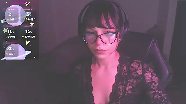 Snapshot of modjo_ chatting on 10-19-25, 04:35 modjo online show from 10-19-25, 04:35