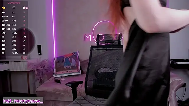 Snapshot of lika_lil chatting on 03-14-25, 02:42 lika lil online show from 03-14-25, 02:42