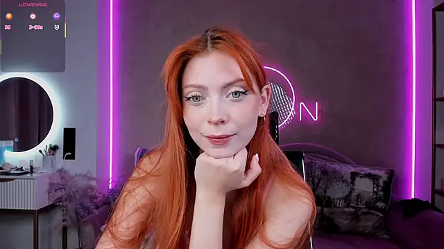 Snapshot of lika_lil chatting on 10-09-25, 02:53 lika lil online show from 10-09-25, 02:53