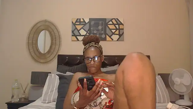 Snapshot of Creamyass22 chatting on 01-29-25, 07:43 Creamyass22 online show from 01-29-25, 07:43