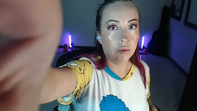 charlottezoe15 online show from 04-19-26, 09:30